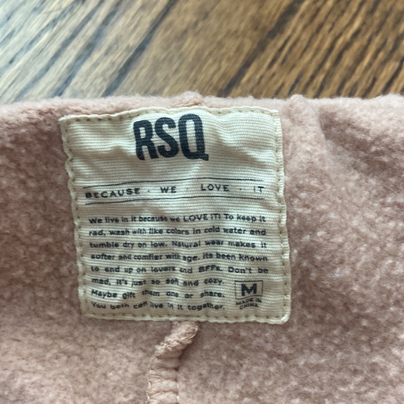 Tilly Sweatpants. Apart of a matching set. Sweatshirt posted separately. - Picture 4 of 4